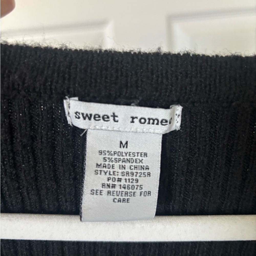 Sweet Romeo sweater - Picture 2 of 5
